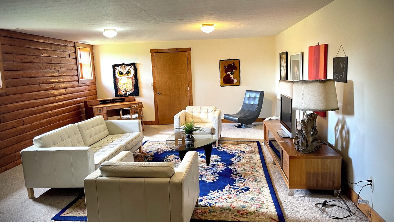 Photo of Livingroom in Alexandria