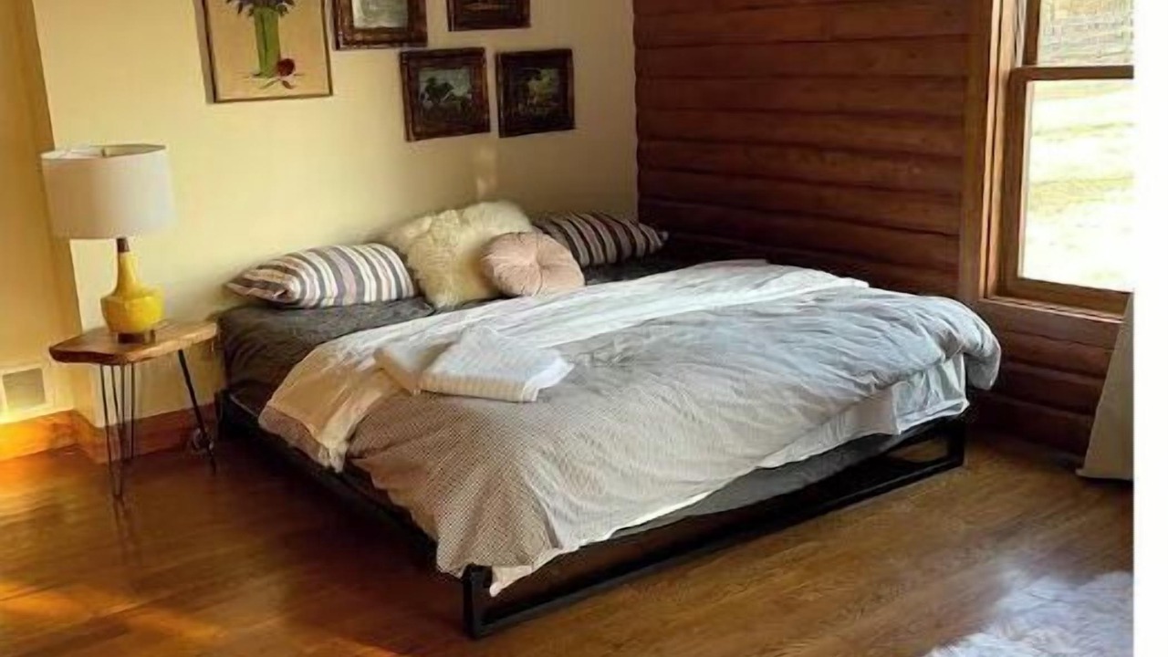 Photo of Bedroom in Alexandria