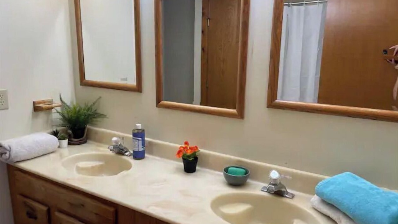 Photo of Bathroom in Alexandria