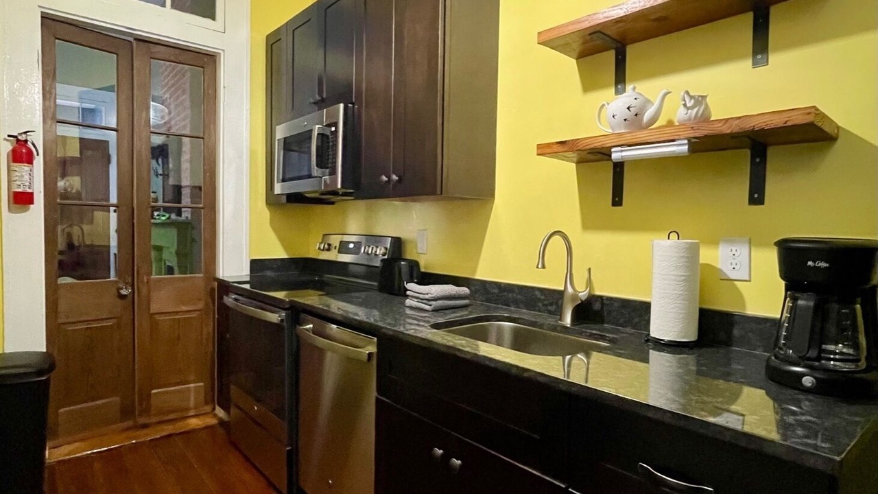 Photo of Kitchen in Seventh Ward
