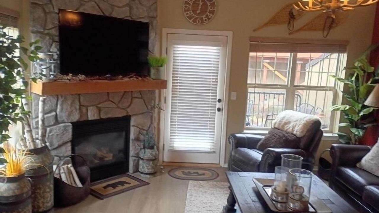 Photo of Livingroom in Government Camp