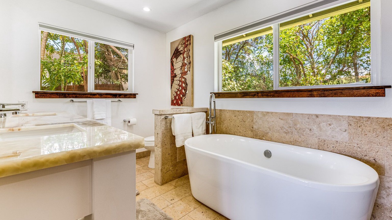 Photo of Bathroom in Kaanapali