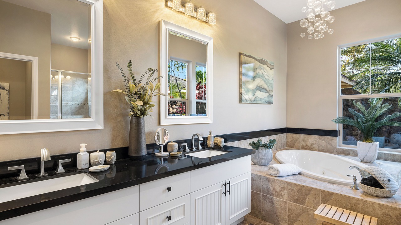 Photo of Bathroom in Kulalani