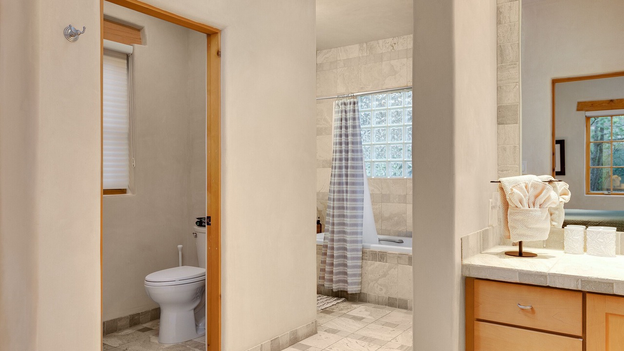 Photo of Bathroom in Tesuque