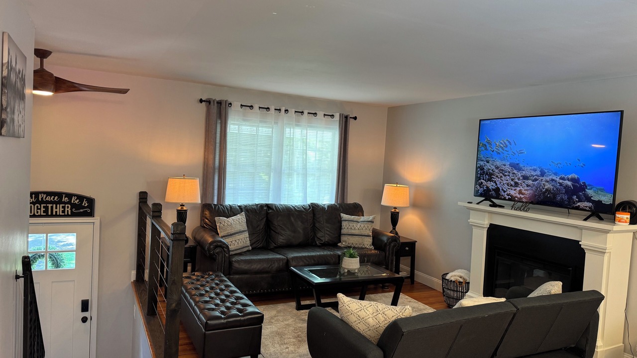 Photo of Livingroom in Geyser Crest