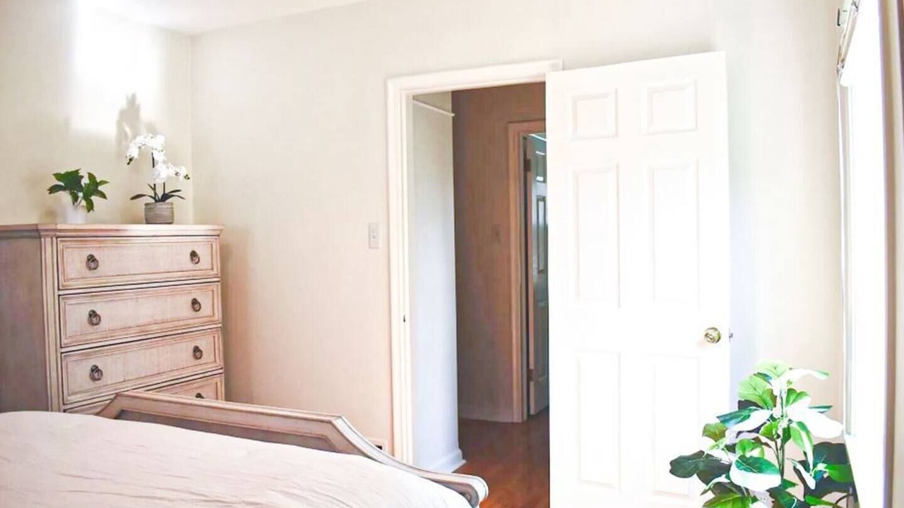 Photo of Bedroom in East Central