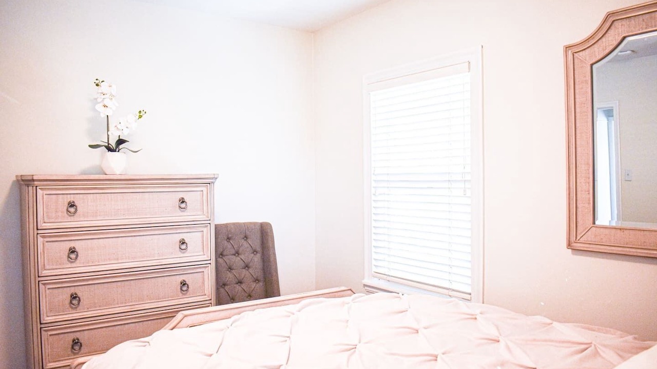 Photo of Bedroom in East Central