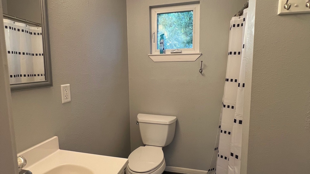 Photo of Bathroom in Brazoria