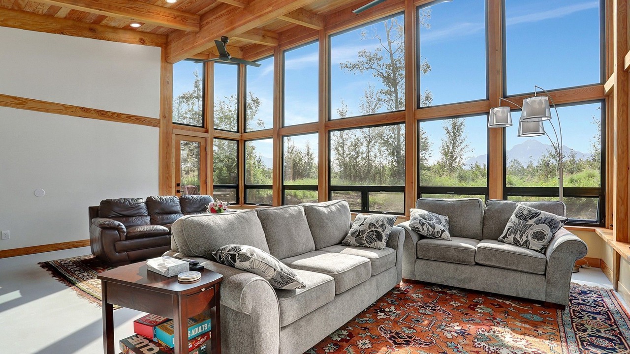 Photo of Livingroom in Gateway