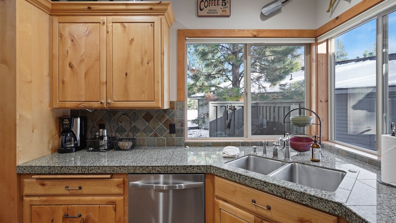 Photo of Kitchen in Sunriver