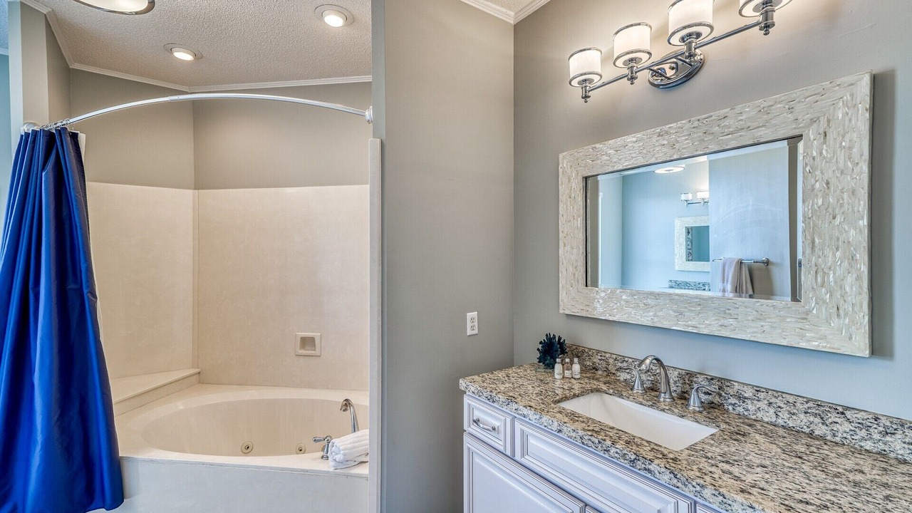 Photo of Bathroom in Crystal Beach