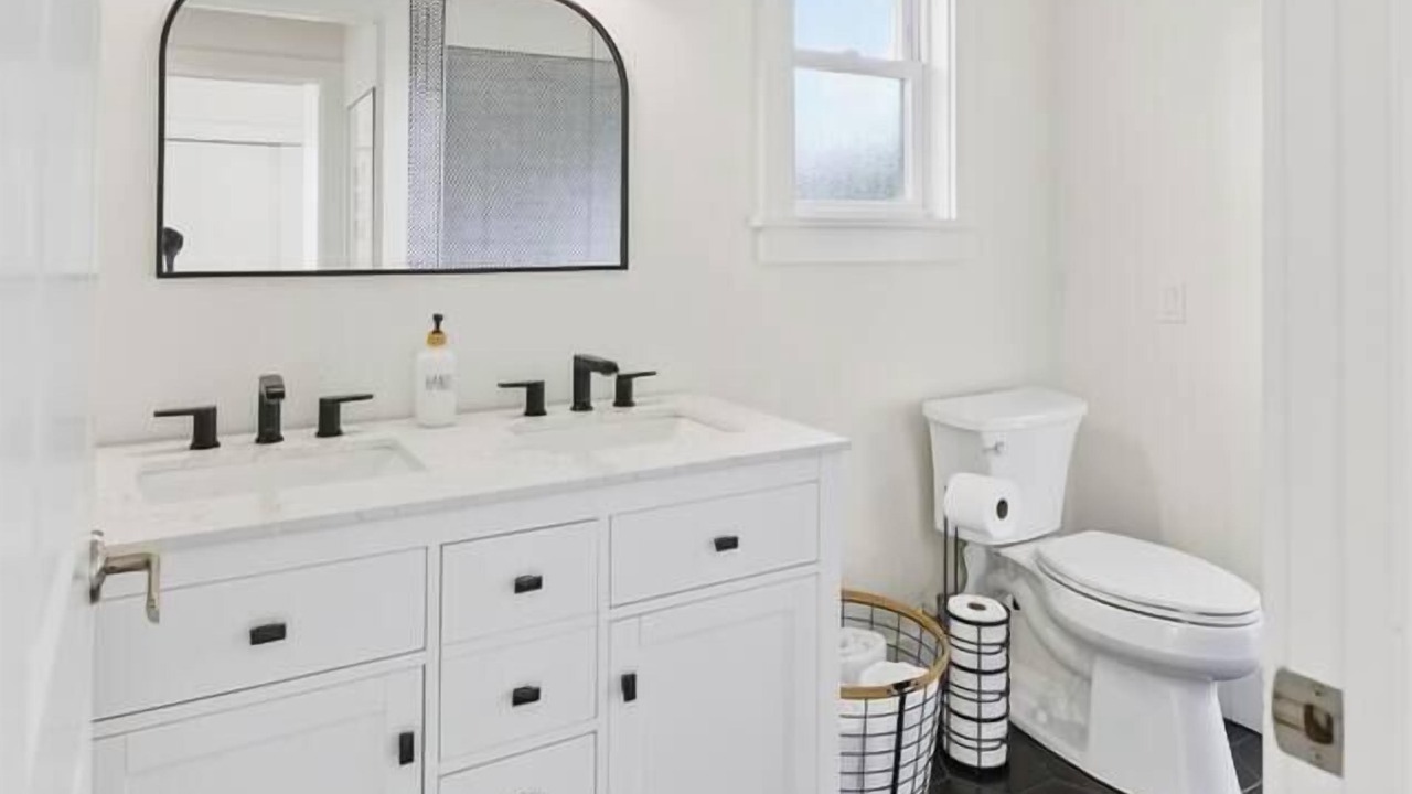 Photo of Bathroom in Hanalei
