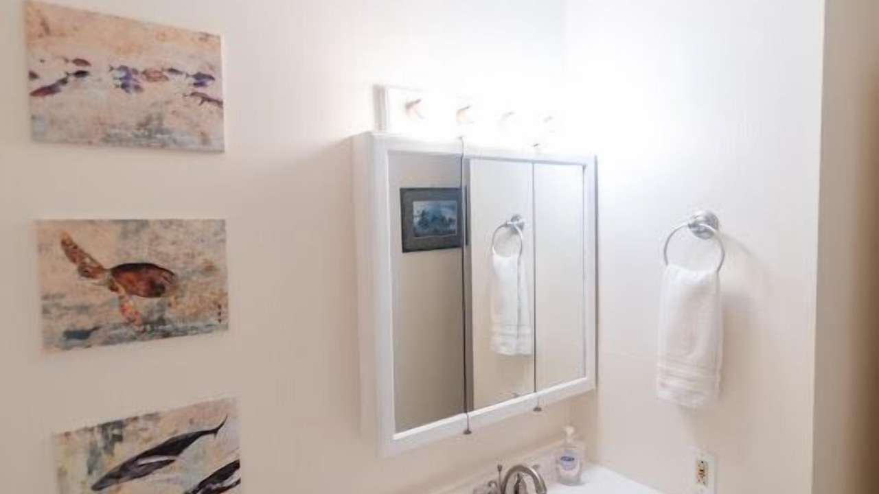 Photo of Bathroom in Kahuku