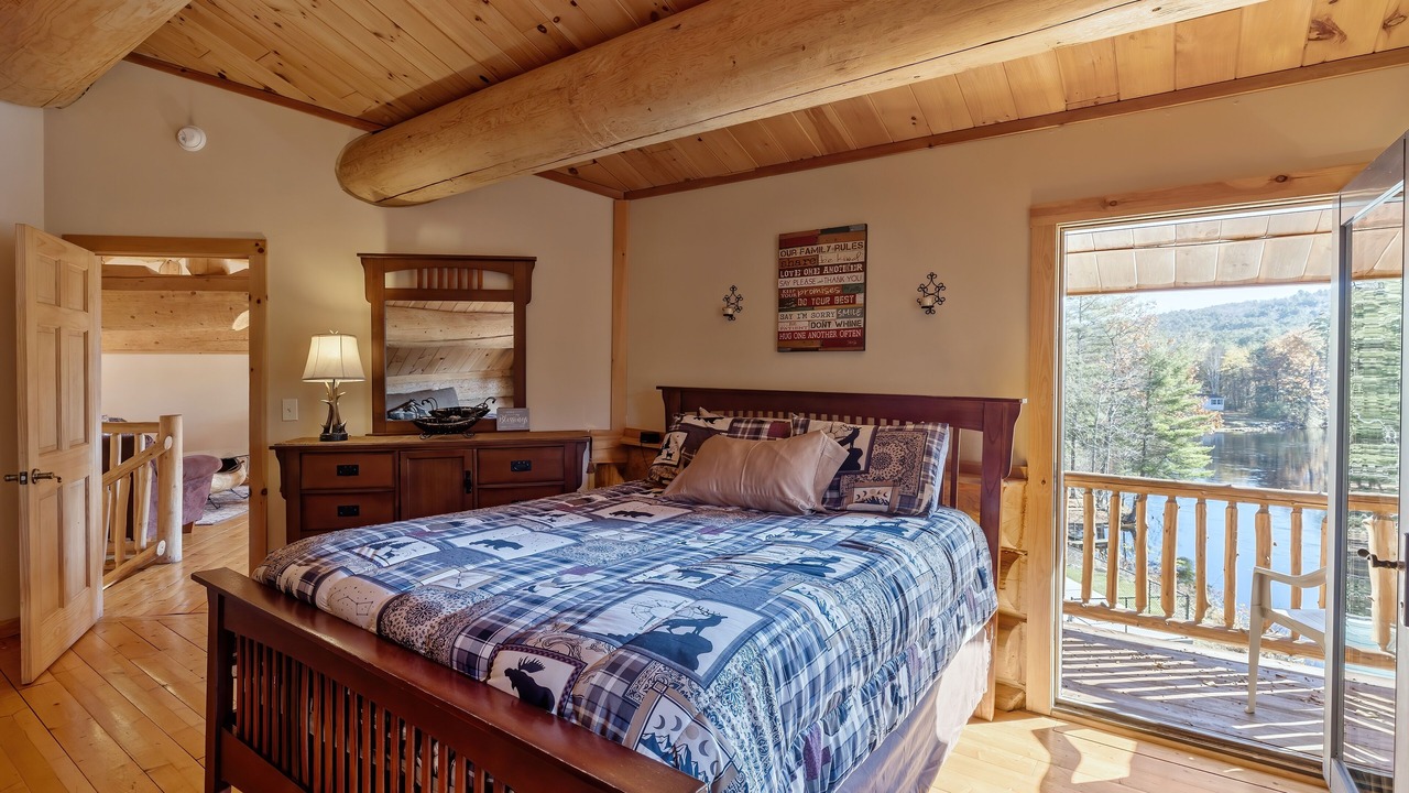 Photo of Bedroom in Warrensburg