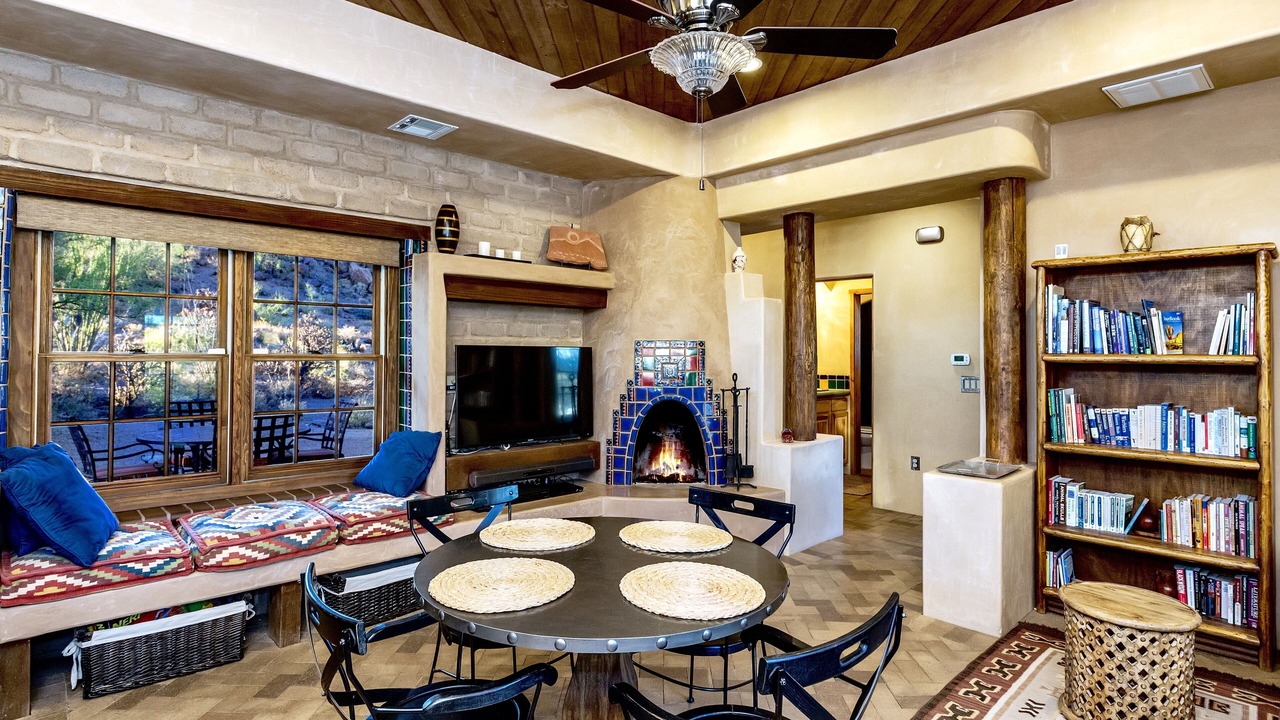 Photo of Livingroom in Drexel Heights