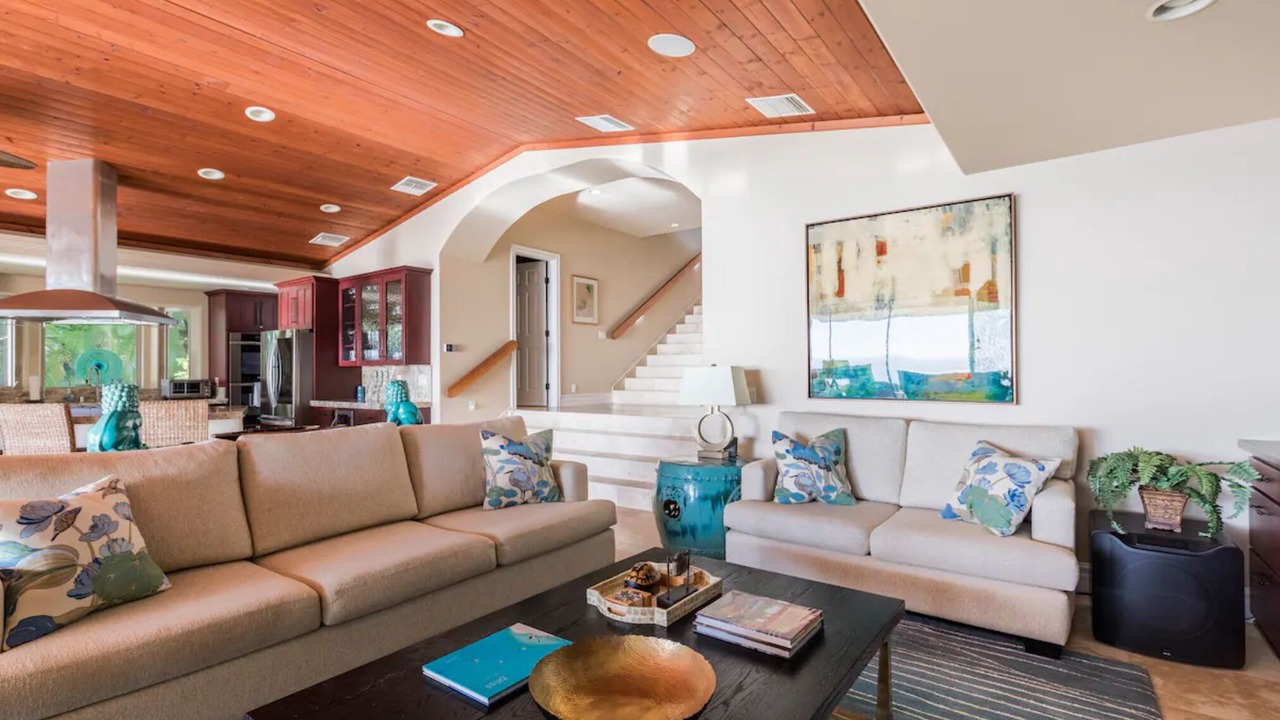 Photo of Livingroom in Kahaluu-Keauhou