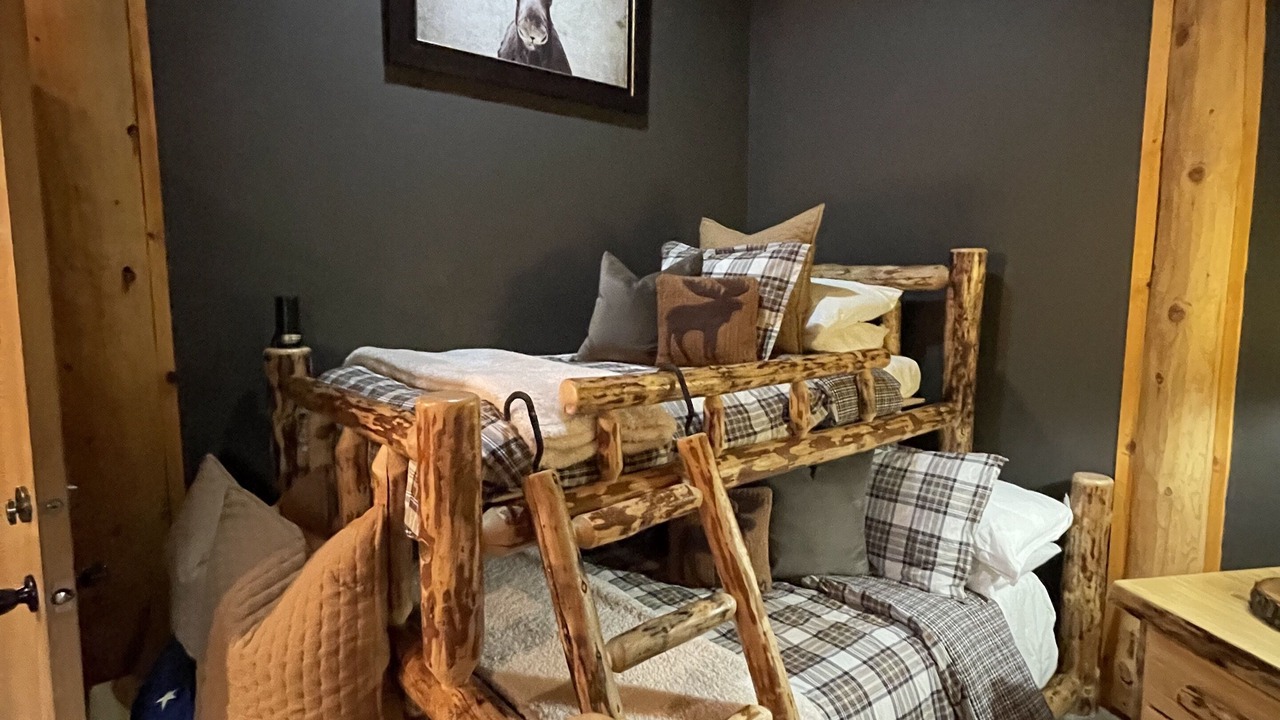 Photo of Bedroom in Soldotna