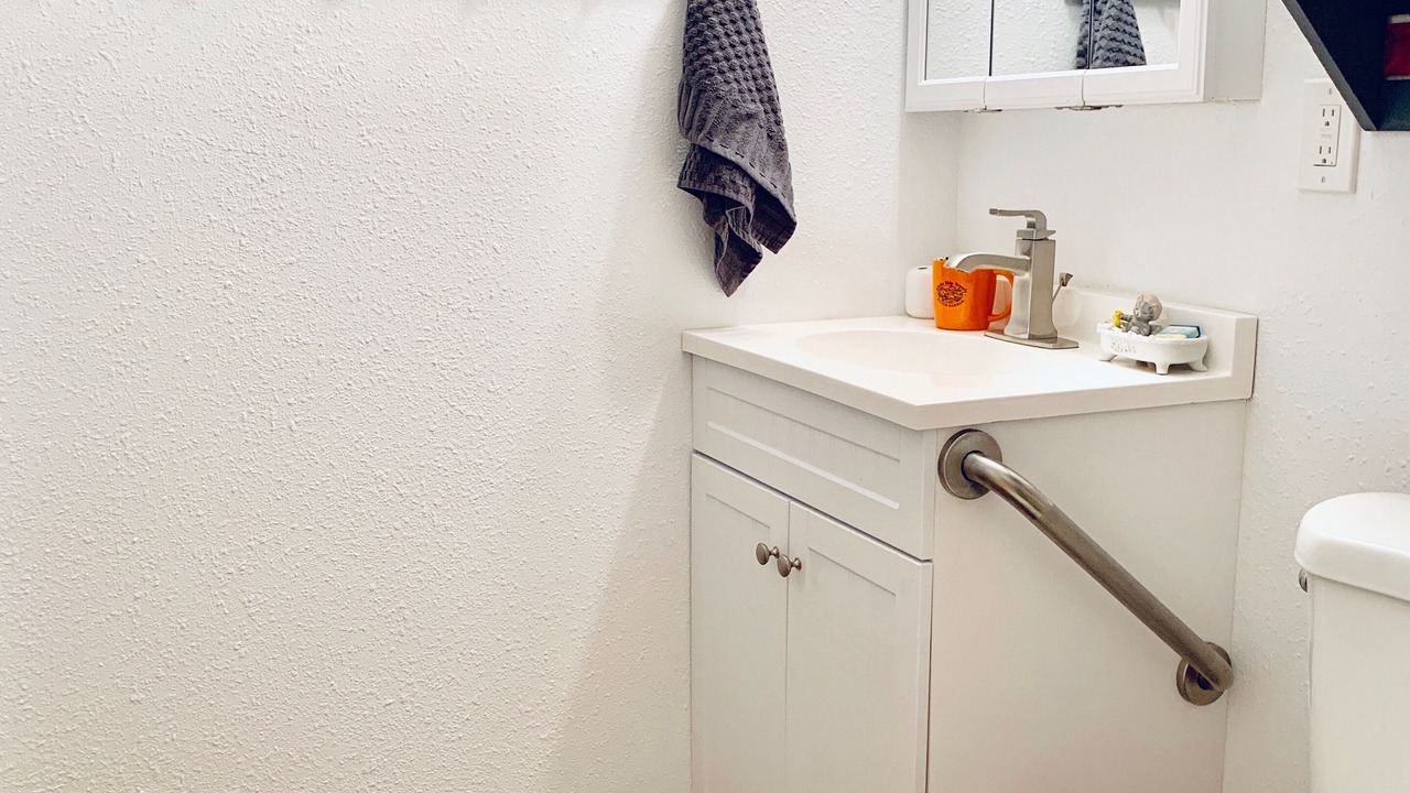 Photo of Bathroom in Soldotna