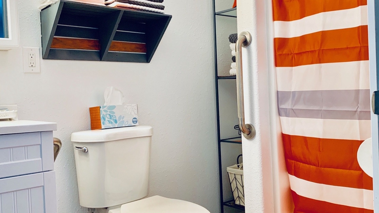 Photo of Bathroom in Soldotna