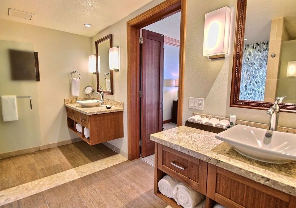 Photo of Bathroom in Kaanapali