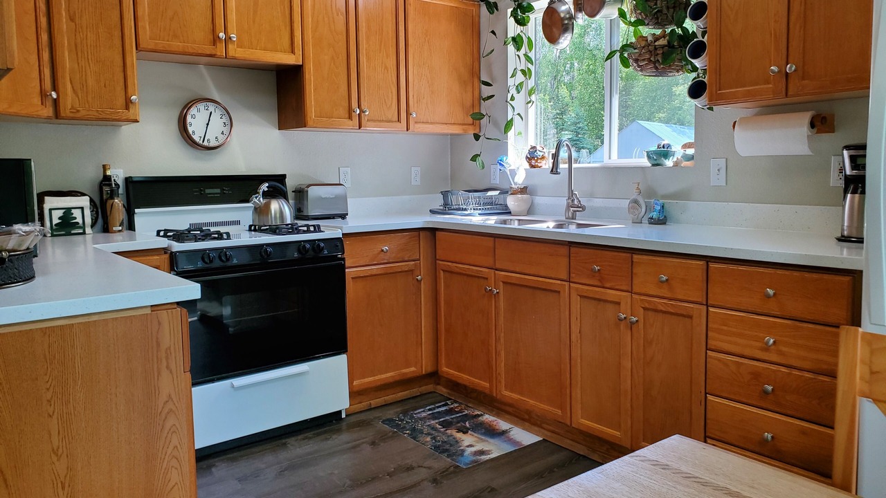 Photo of Kitchen in Trapper Creek