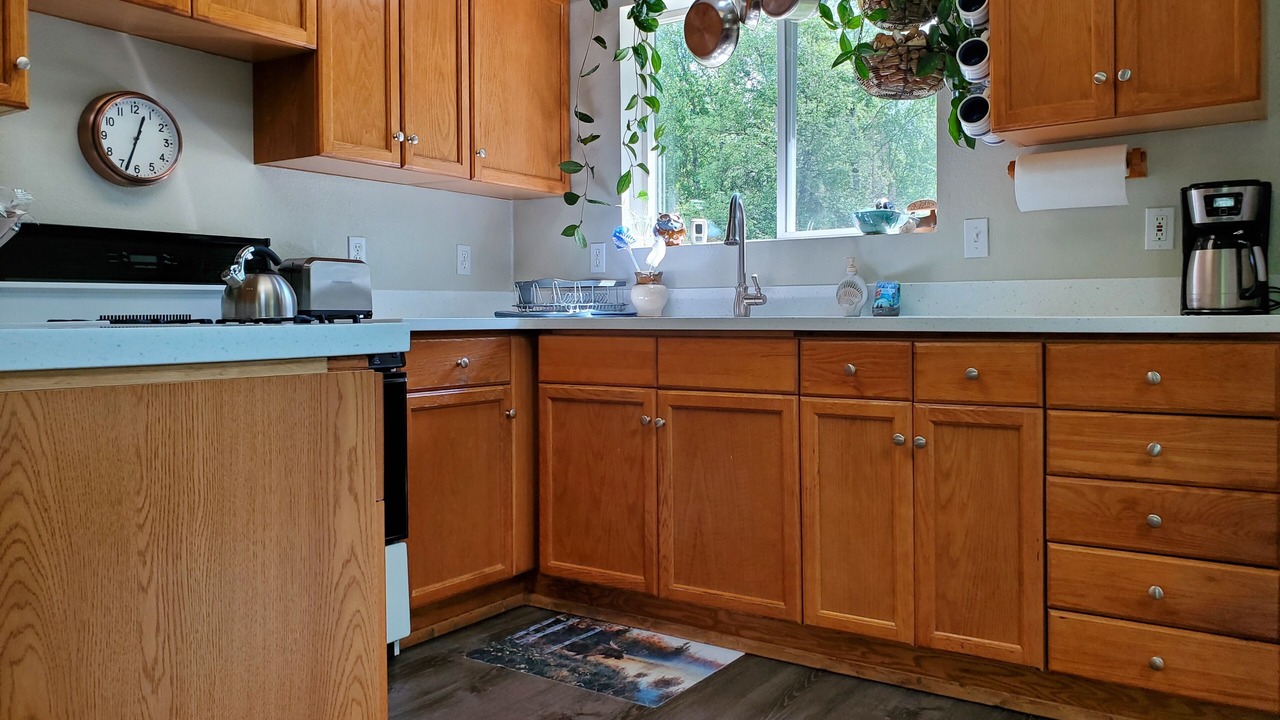 Photo of Kitchen in Trapper Creek
