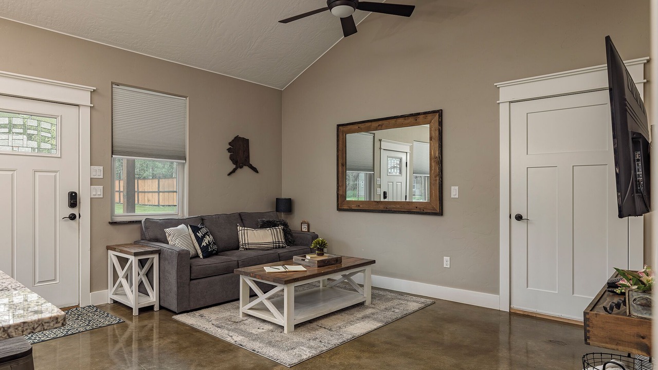 Photo of Livingroom in Wasilla