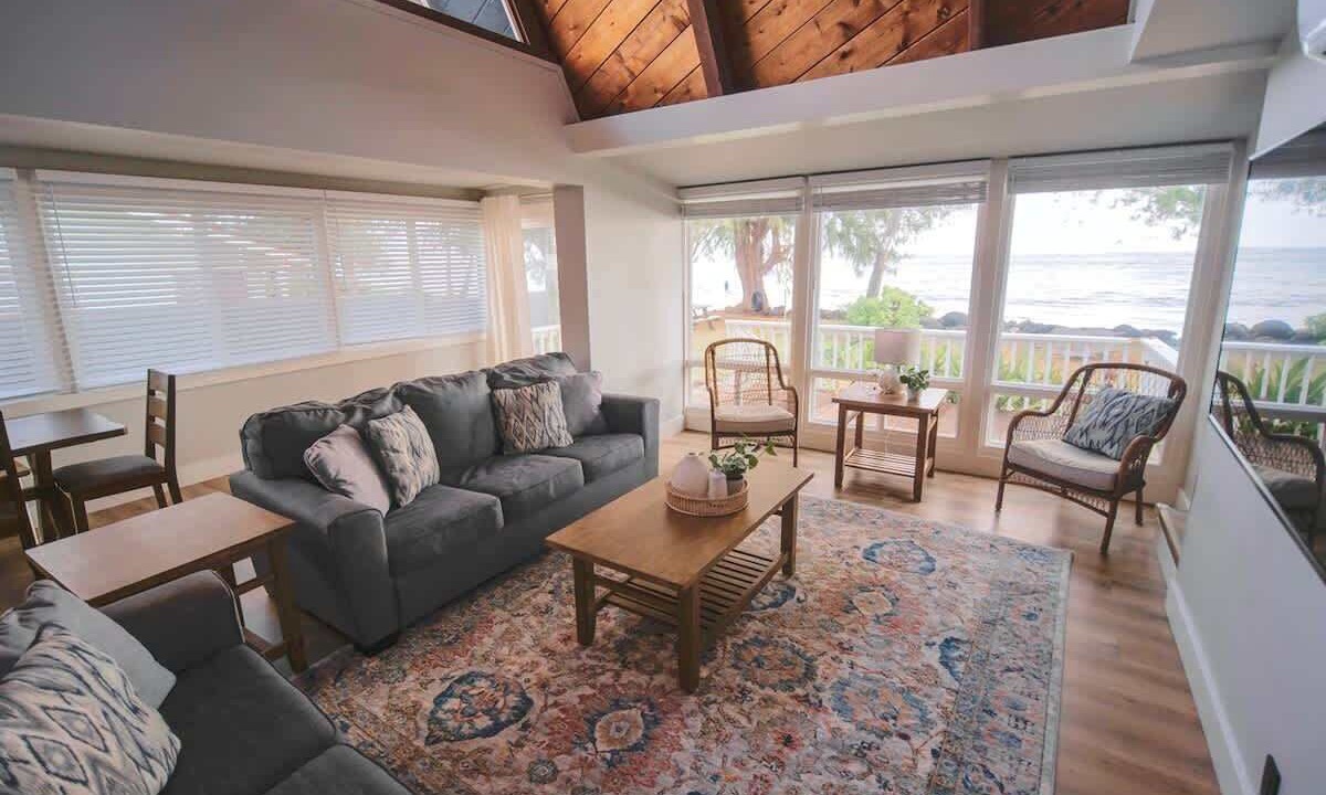 Photo of Livingroom in Punaluu