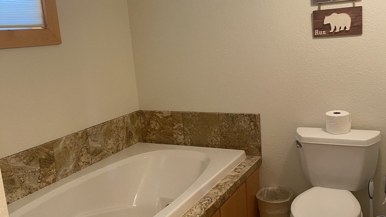 Photo of Bathroom in Crescent