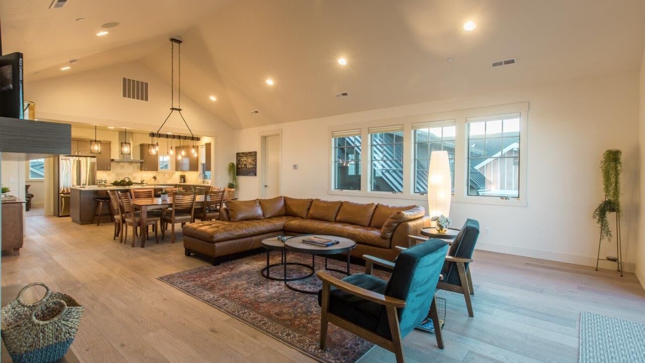 Photo of Livingroom in Bend