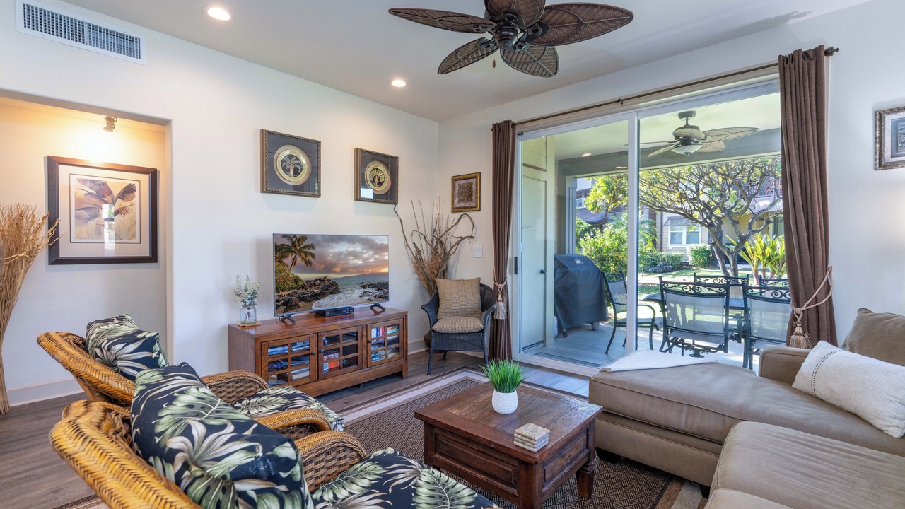 Photo of Livingroom in Waikoloa