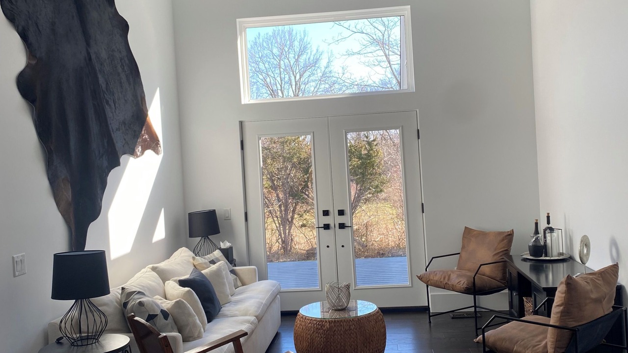 Photo of Livingroom in Mt. Pleasant