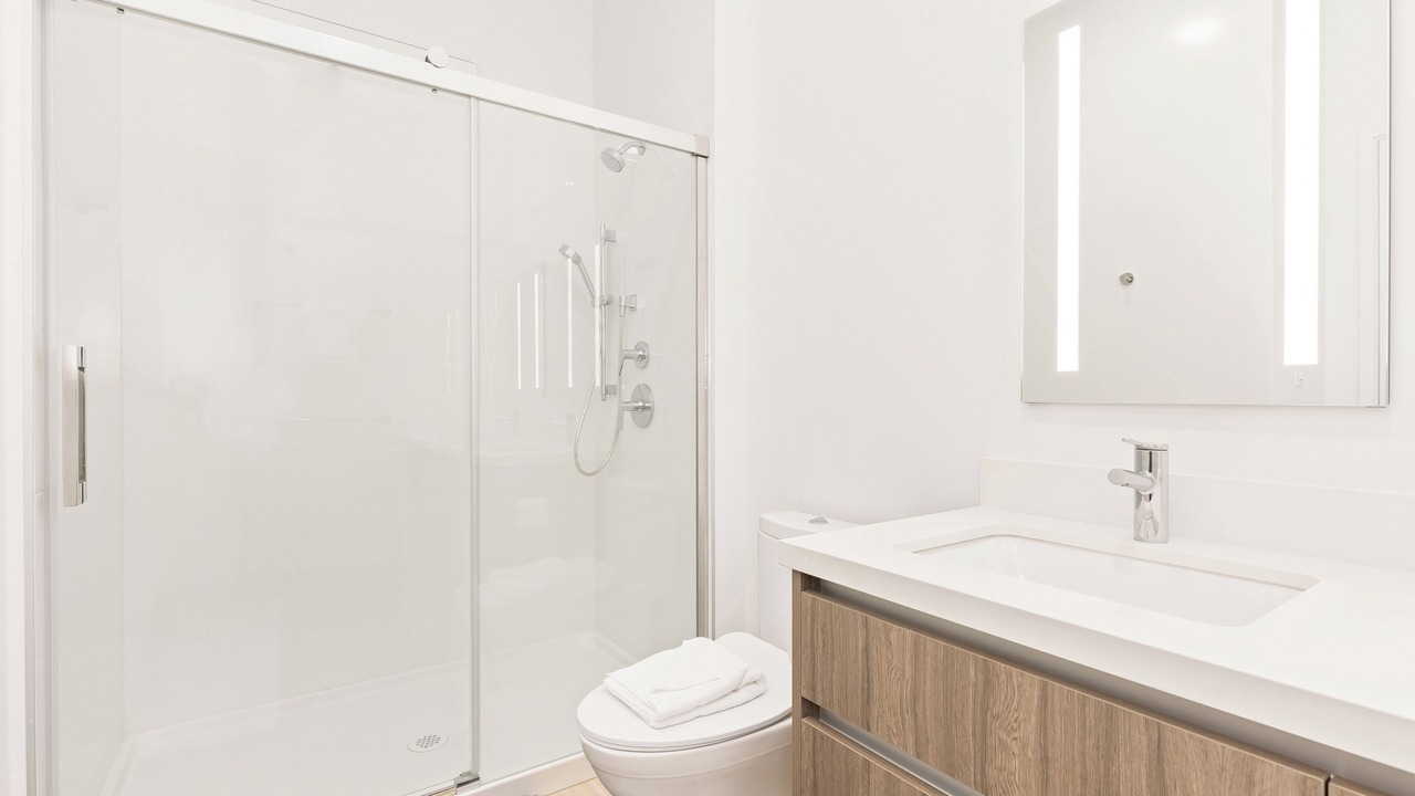 Photo of Bathroom in Ala Moana