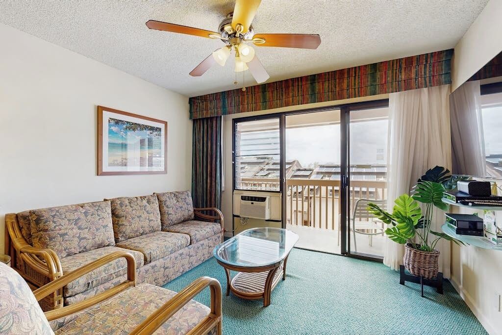 Photo of Livingroom in Nawiliwili