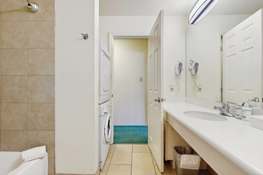 Photo of Bathroom in Nawiliwili