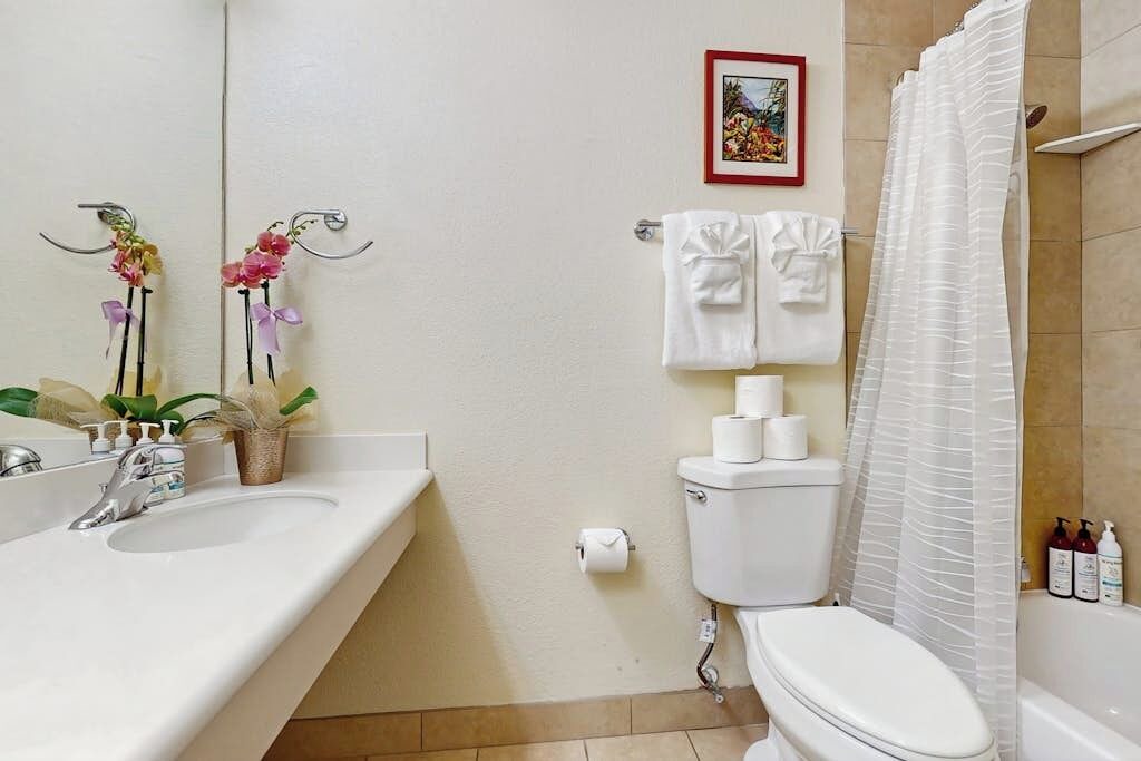 Photo of Bathroom in Nawiliwili