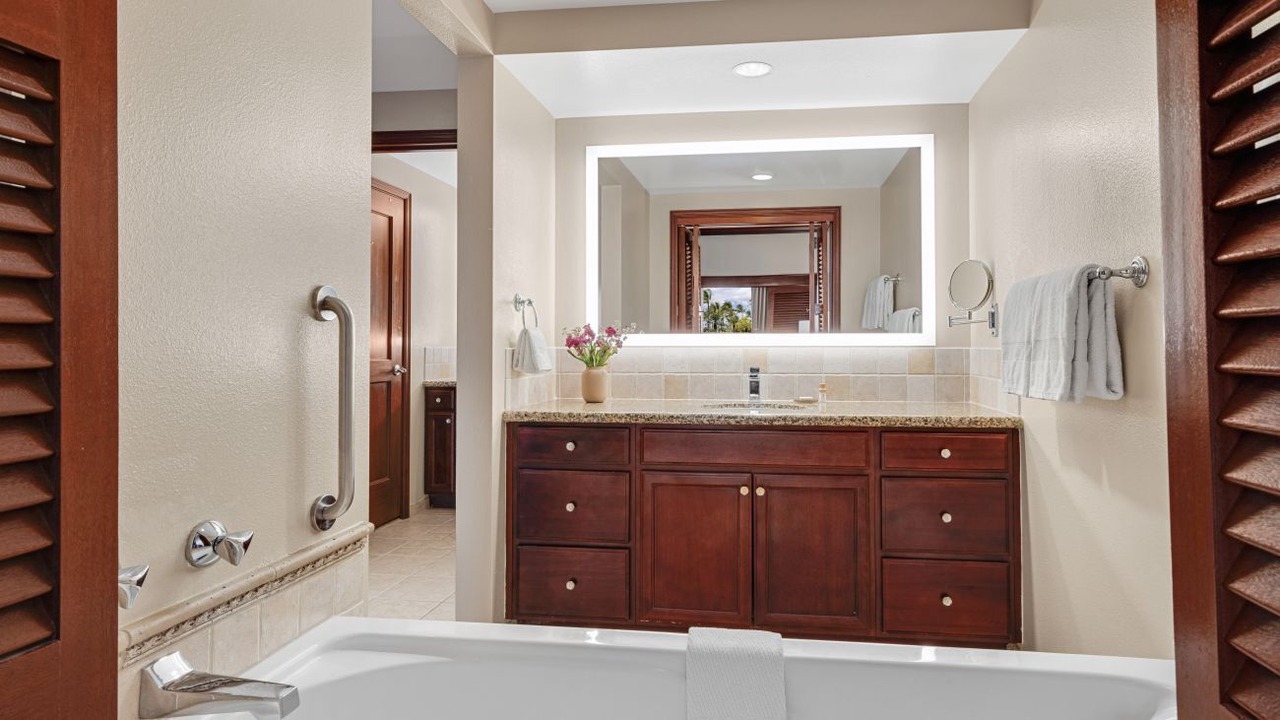 Photo of Bathroom in Ko Olina