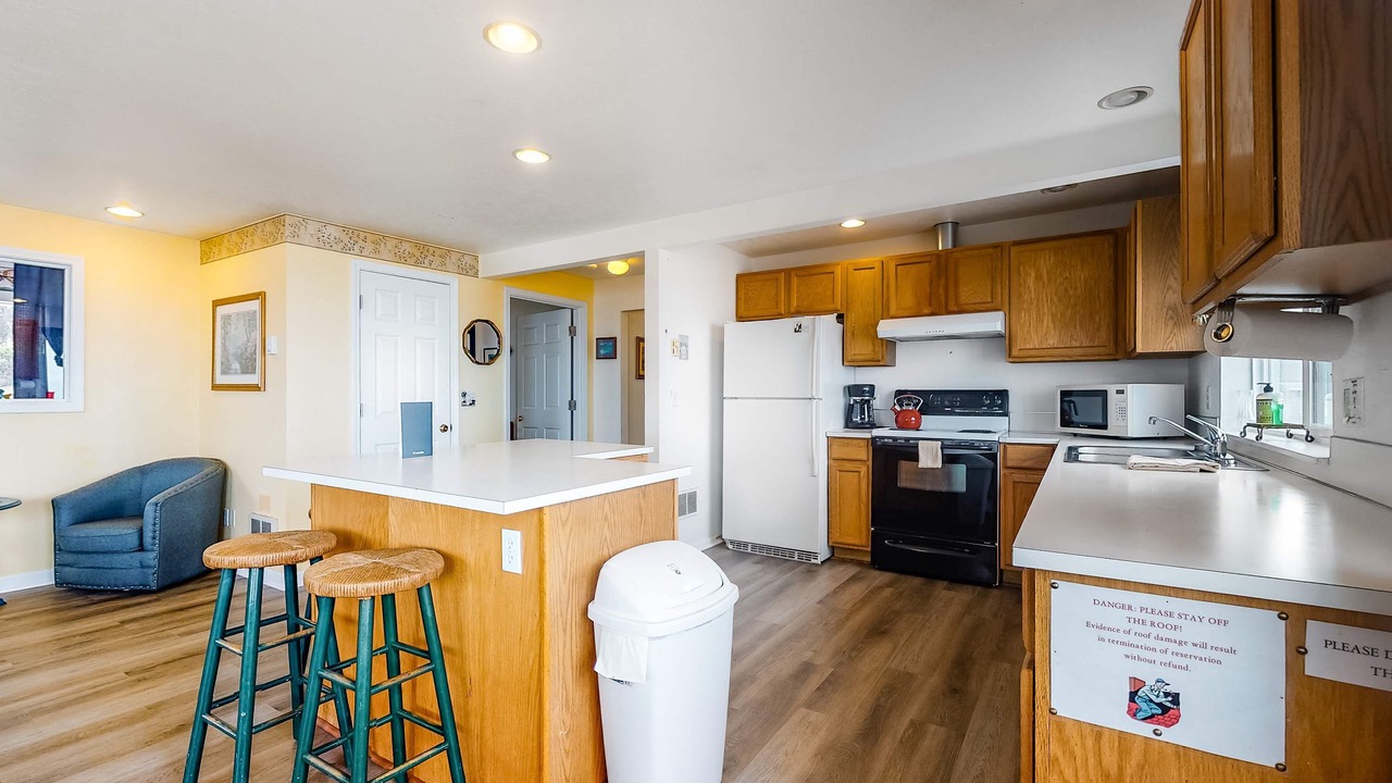 Photo of Kitchen in Edgewater Shores