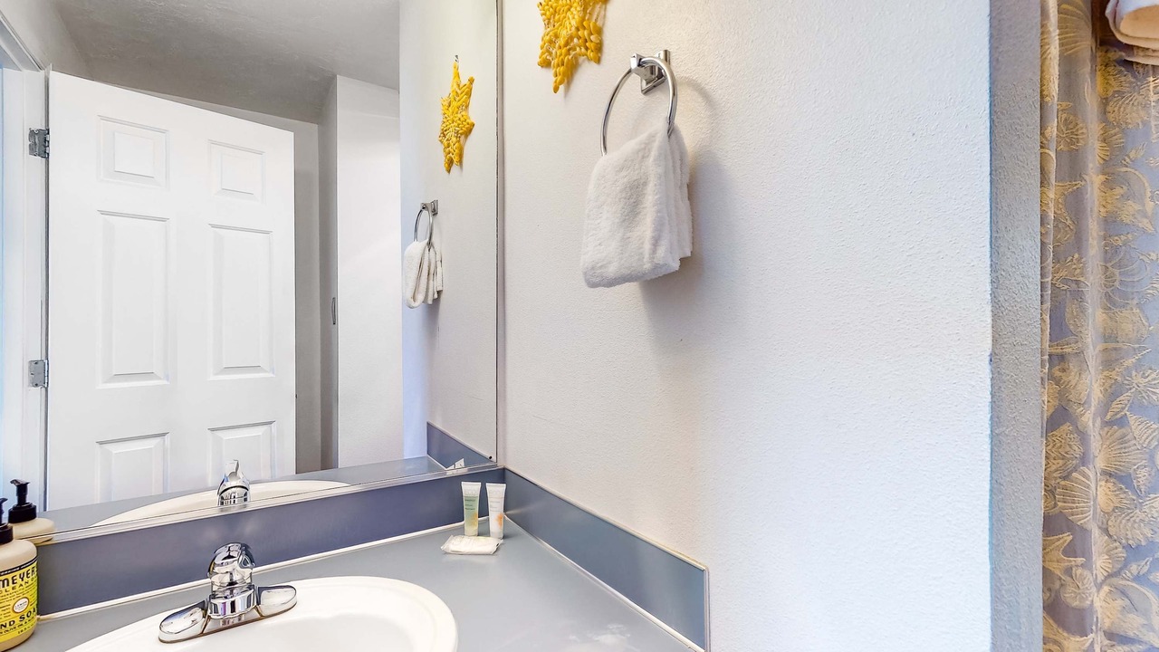 Photo of Bathroom in Edgewater Shores