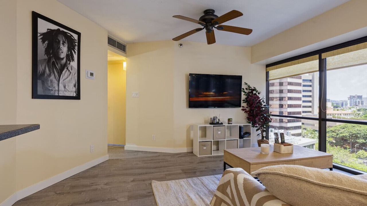 Photo of Livingroom in Downtown Honolulu