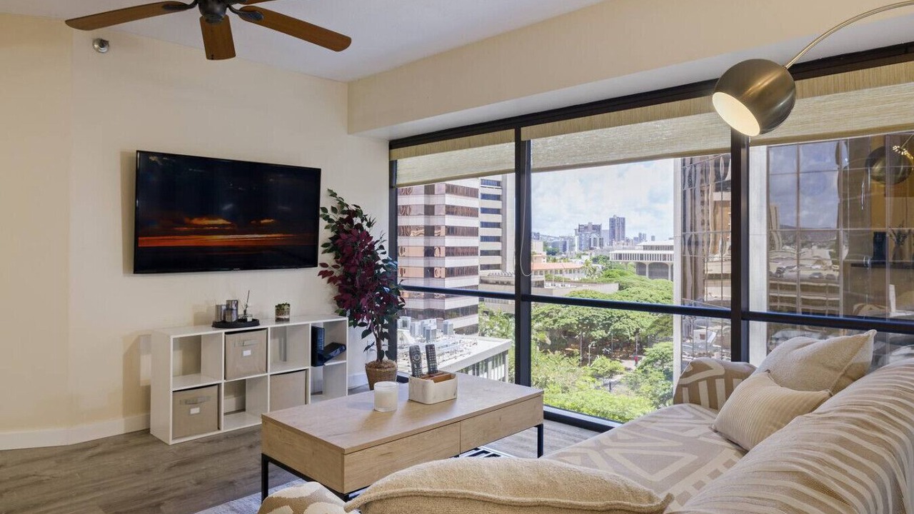 Photo of Livingroom in Downtown Honolulu