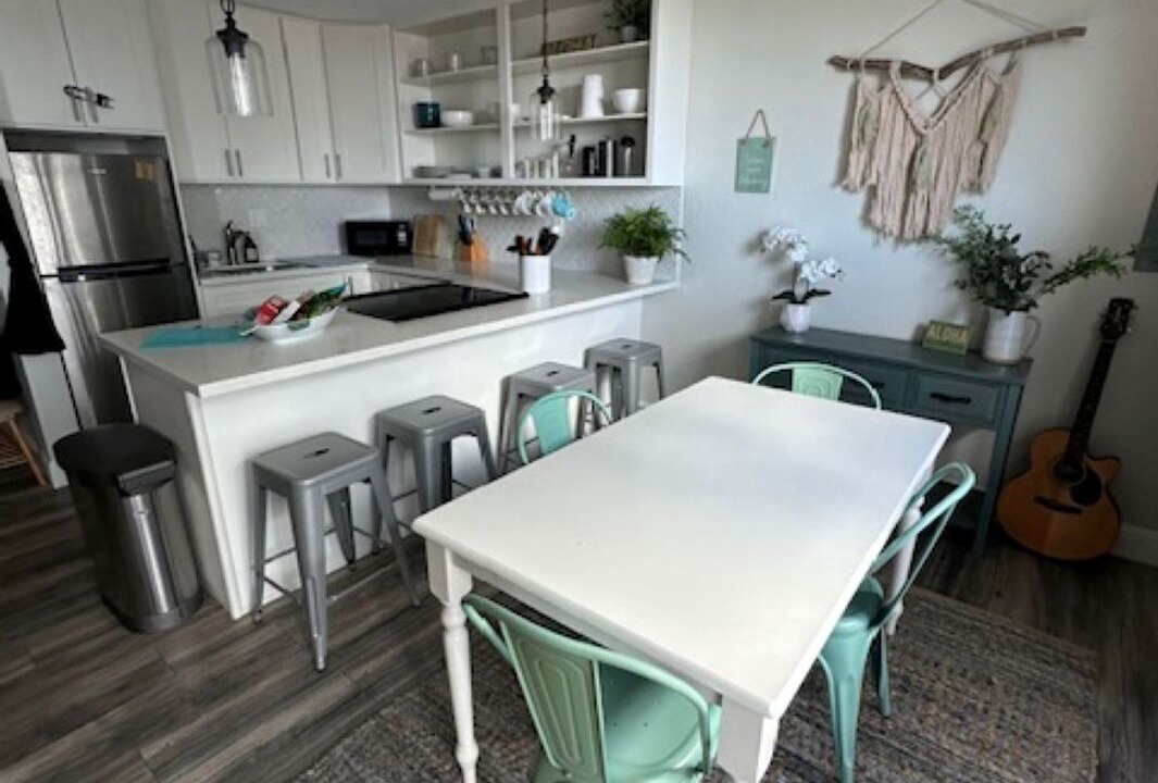 Photo of Kitchen in Makaha Valley