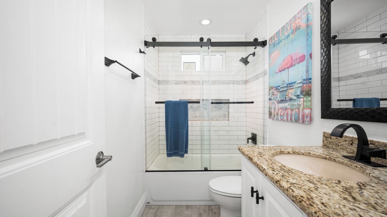 Photo of Bathroom in Balboa Peninsula