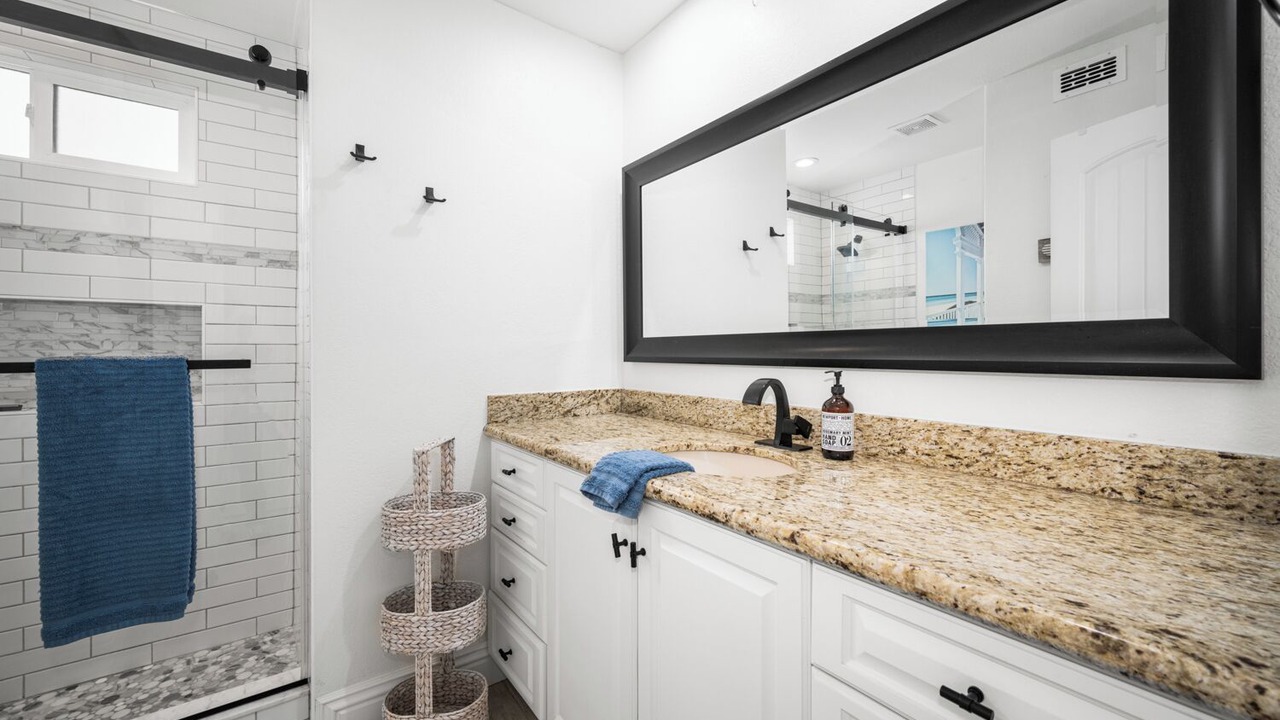 Photo of Bathroom in Balboa Peninsula