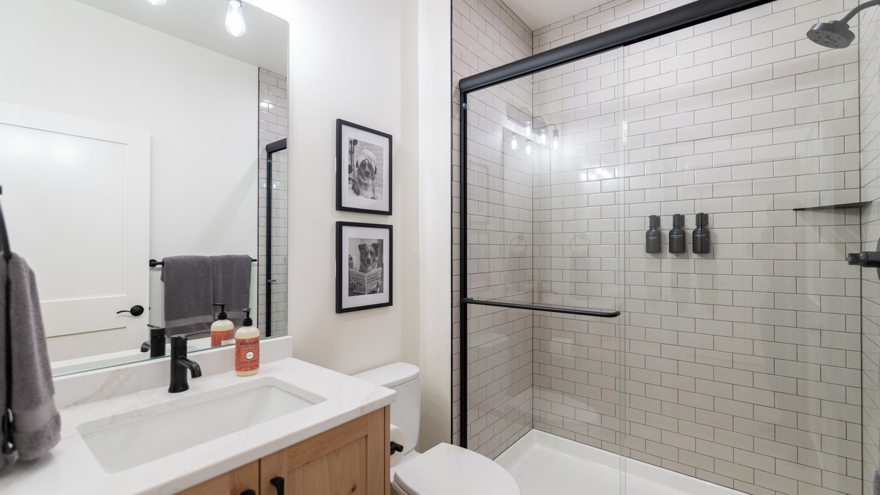 Photo of Bathroom in Gold Bar