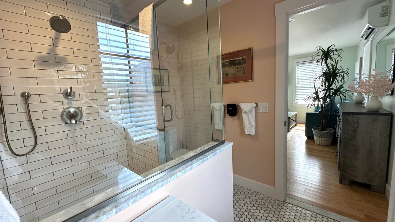 Photo of Bedroom in Yachting Village