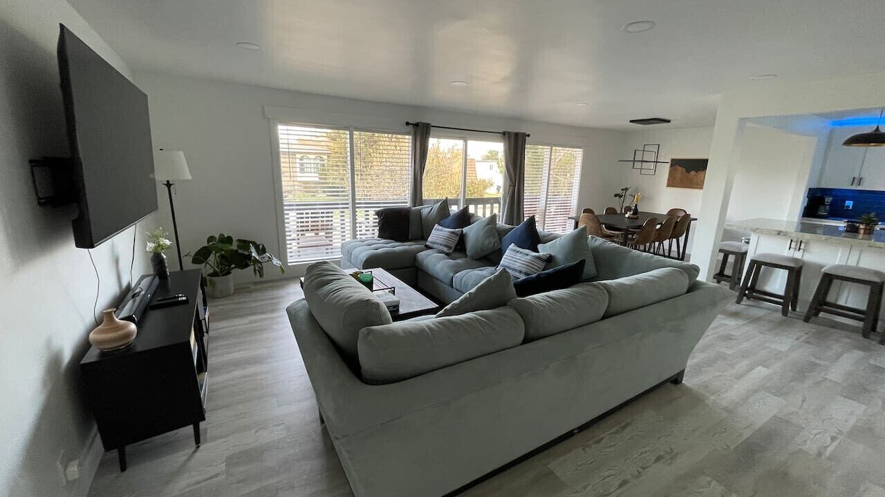 Photo of Livingroom in Millcreek