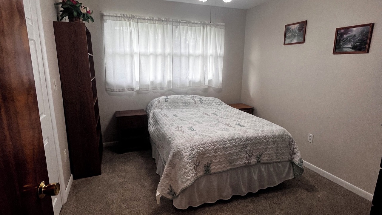 Photo of Bedroom in Bluff City