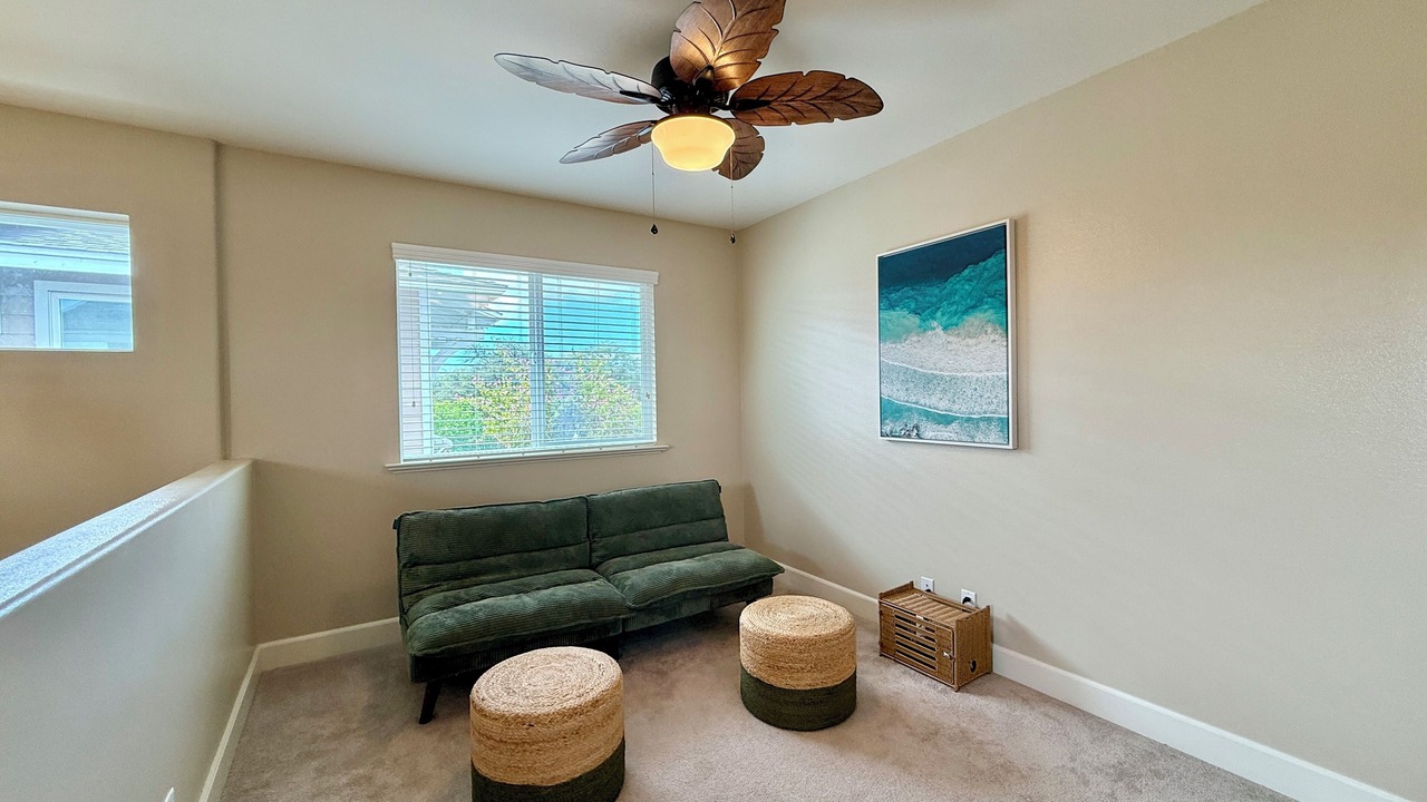 Photo of Livingroom in Ewa