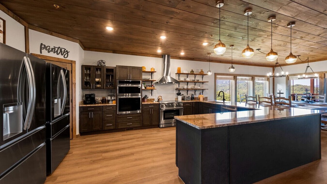 Photo of Kitchen in Gatlinburg - Pigeon Forge